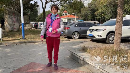 奇跡！癱瘓5年的胡斌站了起來.jpg