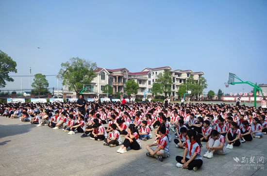 eceb60b2cf451cb1e0dfe1c76c00c95.jpg