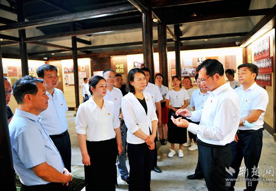7.紅安縣委副書記、縣長(zhǎng)胡廣介紹紅安縣文旅事業(yè)發(fā)展規(guī)劃_副本.jpg